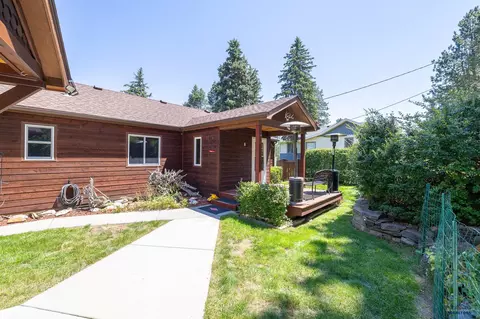 106 Montgomery, Custer, SD 57730 photo 25