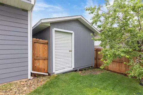 10315 Remmington St, Summerset, SD 57718 photo 7