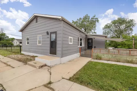 2626 W W Rpd, Rapid City, SD 57702