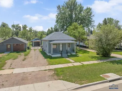 Other - 822 Lawrence St, Belle Fourche, SD 57717 photo 2 of 8