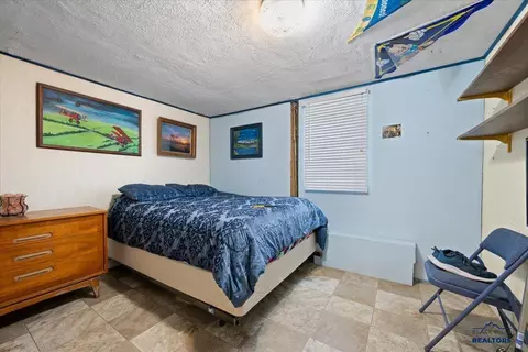 Bedroom - 822 Lawrence St, Belle Fourche, SD 57717 photo 3 of 3