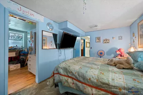 Bedroom - 822 Lawrence St, Belle Fourche, SD 57717 photo 2 of 3