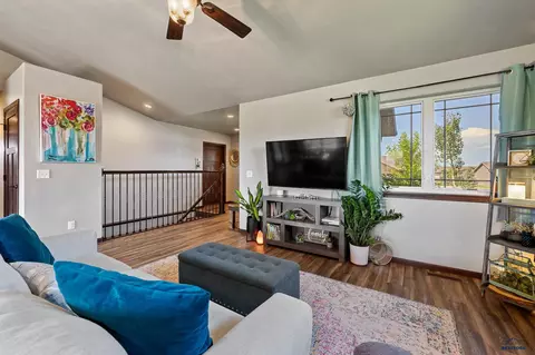 1849 Russell St, Spearfish, SD 57783 photo 6