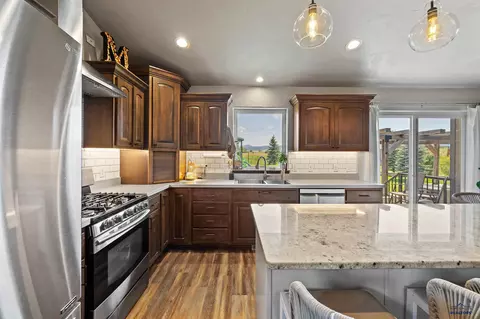 1849 Russell St, Spearfish, SD 57783 photo 7
