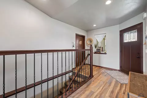 1849 Russell St, Spearfish, SD 57783 photo 3