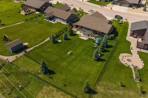 1849 Russell St, Spearfish, SD 57783 photo 32