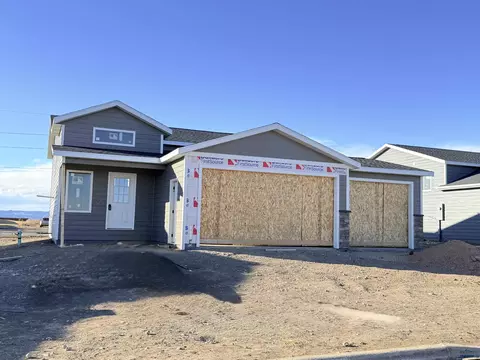 325 Ennen Dr, Rapid City, SD 57703