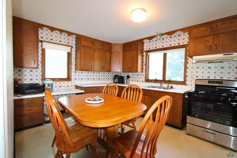 1144 Shephard St, Sturgis, SD 57785 photo 7