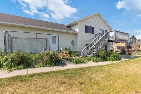 324 Freiheit Ln, Box Elder, SD 57719 photo 5