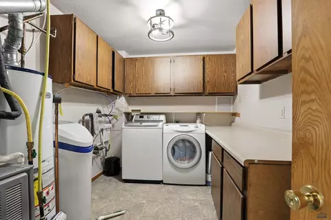 324 Freiheit Ln, Box Elder, SD 57719 photo 40
