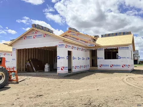 4093 Mcintosh Ln, Rapid City, SD 57703
