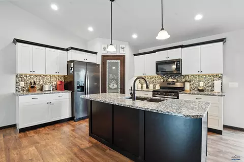 14349 Wolf Creek Ct, Summerset, SD 57718 photo 7