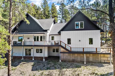 23010 Panther Ln, Rapid City, SD 57702