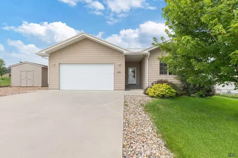 408 Field View Dr, Rapid City, SD 57701