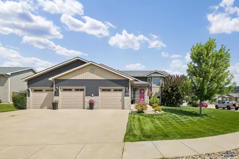 6560 Astoria Ln, Summerset, SD 57718