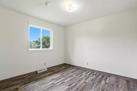 3904 Hampton Ct, Rapid City, SD 57701 photo 15
