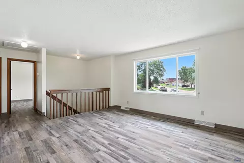 3904 Hampton Ct, Rapid City, SD 57701 photo 13
