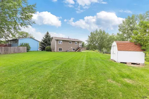 3904 Hampton Ct, Rapid City, SD 57701 photo 5
