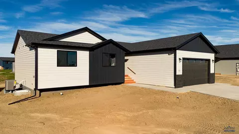 623 Bull Run Dr, Box Elder, SD 57719