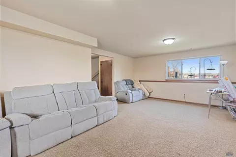 495 Stealth Ln, Box Elder, SD 57719 photo 19