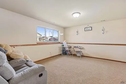 495 Stealth Ln, Box Elder, SD 57719 photo 17