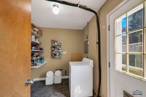 2402 Willow Ave, Rapid City, SD 57701 photo 15