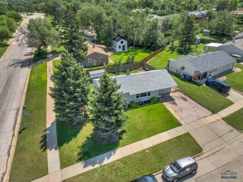 2402 Willow Ave, Rapid City, SD 57701 photo 16