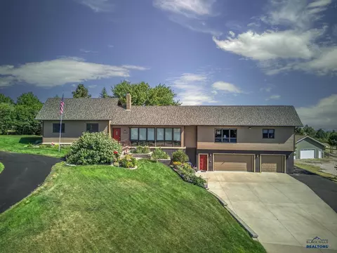 1349 Panorama Cir, Rapid City, SD 57701