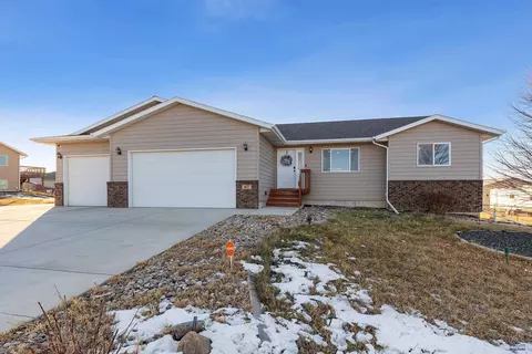 477 Coyote Trl, Box Elder, SD 57719