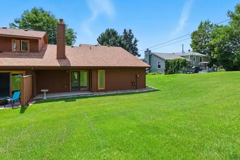 4912 Galena Dr, Rapid City, SD 57702