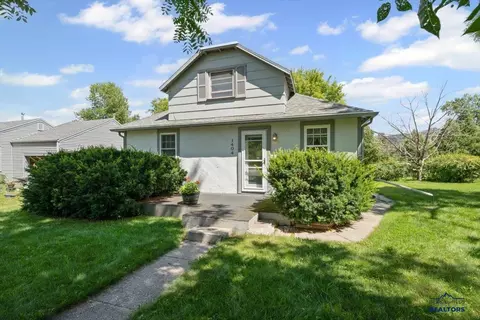1404 N 3rd St, Spearfish, SD 57783