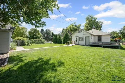 1404 N 3rd St, Spearfish, SD 57783 photo 4