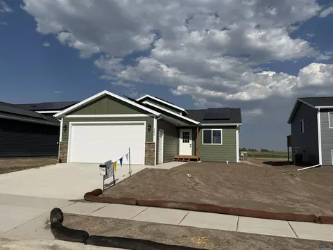 3872 Haralson Ln, Rapid City, SD 57703