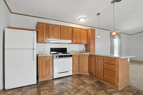 Kitchen - 1010 E St Patrick #LOT 62, Rapid City, SD 57701 photo 3 of 3