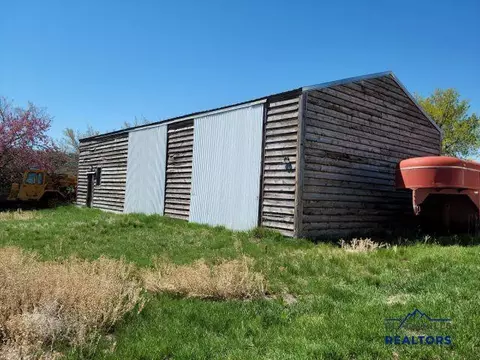 120 Main, Fairburn, SD 57738 photo 4