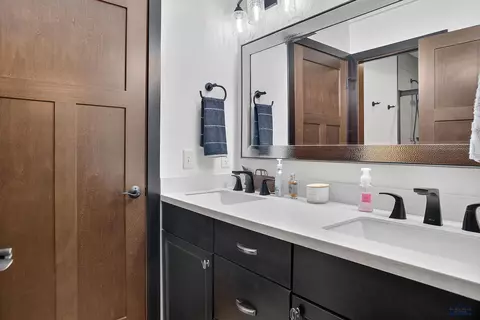 Bath - 13504 Frontier Loop, Piedmont, SD 57769 photo 3 of 4