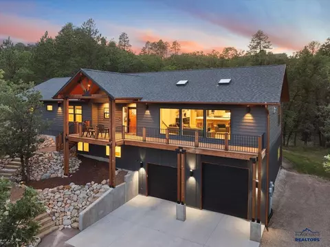 20216 Ponderosa Dr, Whitewood, SD 57793