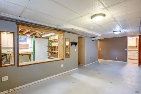 1105 Meade St, Belle Fourche, SD 57717 photo 27