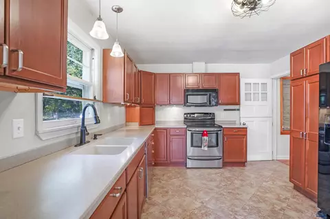 1105 Meade St, Belle Fourche, SD 57717 photo 16