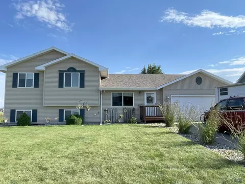 6525 Leisure Ln, Summerset, SD 57718