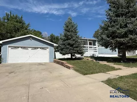 2312 Smith Ave, Rapid City, SD 57701
