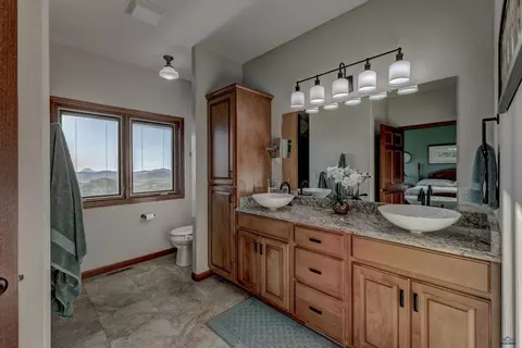 Bath - 11840 Ridgefield Ct, Spearfish, SD 57783 photo 1 of 2