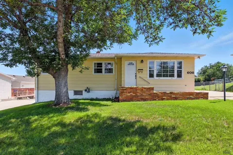 608 44th, Rapid City, SD 57702