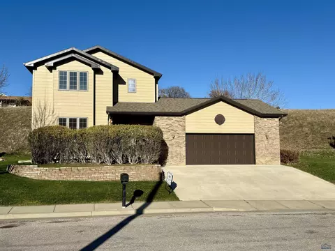 436 Middle Valley Dr, Rapid City, SD 57701