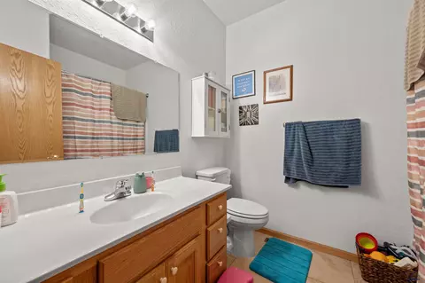 Bath - 813 University St, Spearfish, SD 57783 photo 1 of 3