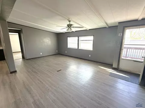 9514 Buchanan St, Summerset, SD 57718 photo 3