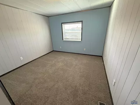 9514 Buchanan St, Summerset, SD 57718 photo 11