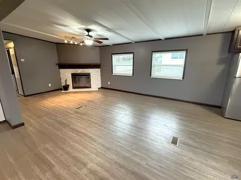 9514 Buchanan St, Summerset, SD 57718 photo 2