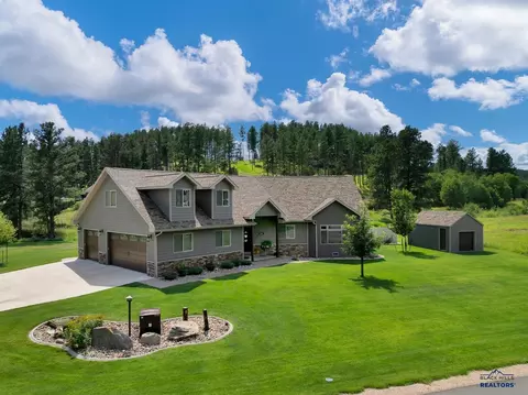 541 Major Lake Dr, Hill City, SD 57745