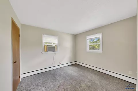 3306 Maple Ave, Rapid City, SD 57701 photo 8